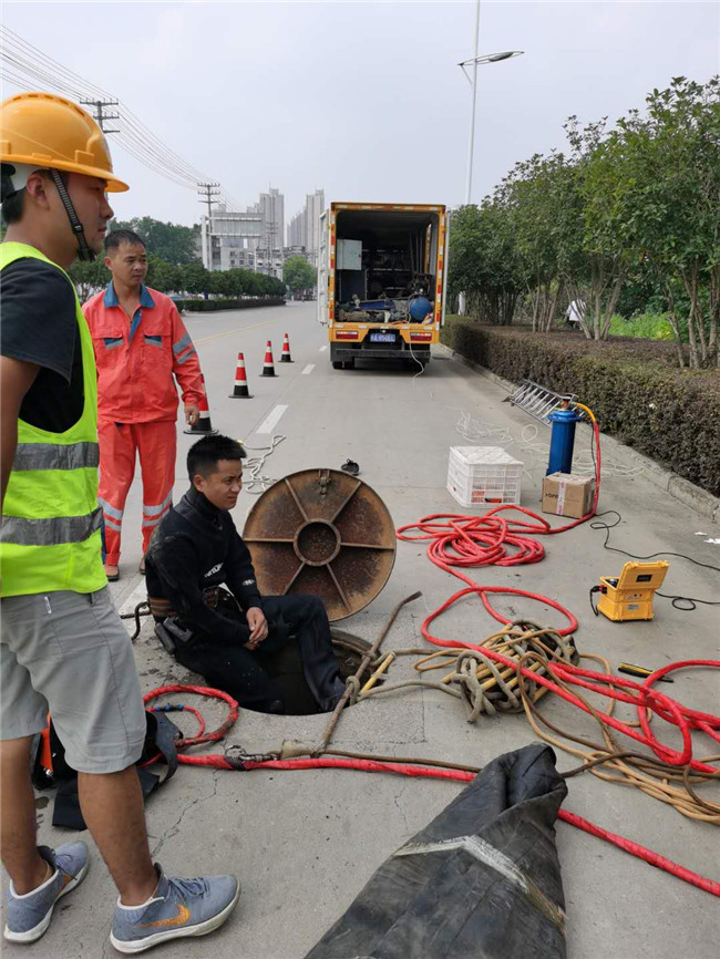 云龙翻衬法管道修复技术主要工序